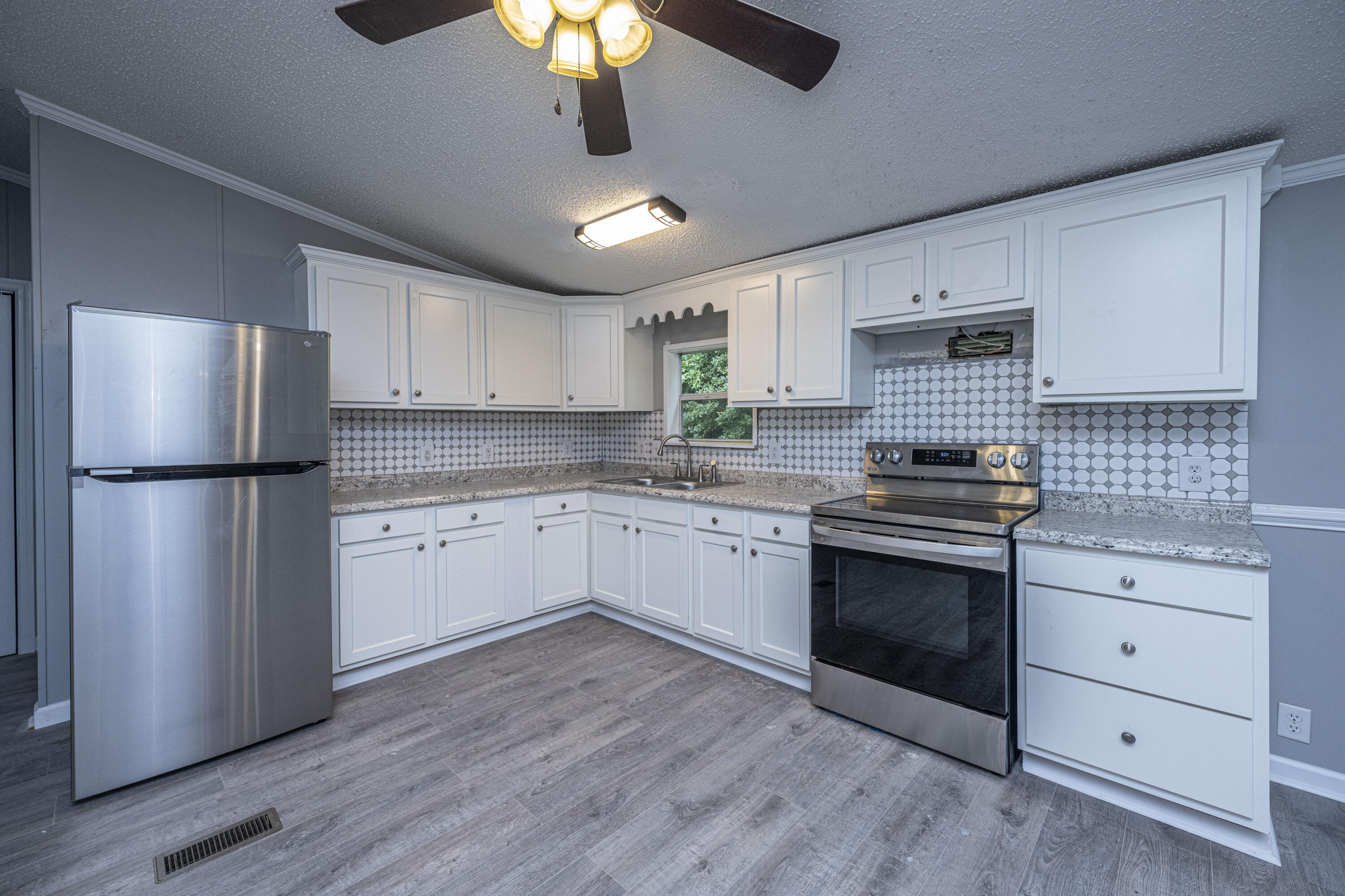265 Cherry Lane St. George, SC 29477 - Photo 13 of 50 DSC_4045