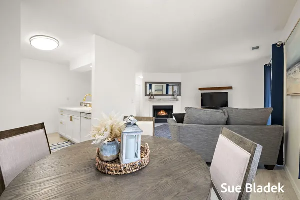 $230,000 | 1114 Ambertrace Lane, Unit 2, Holland, MI 49424