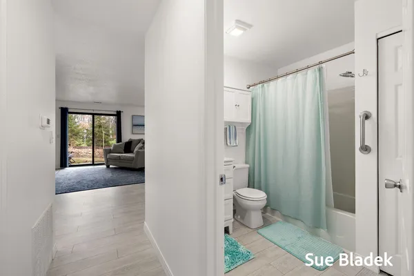 $230,000 | 1114 Ambertrace Lane, Unit 2, Holland, MI 49424