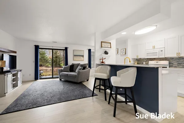 $230,000 | 1114 Ambertrace Lane, Unit 2, Holland, MI 49424