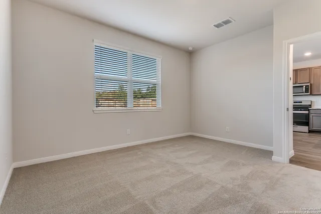 $1,995 | 15035 Homing, San Antonio, TX 78253