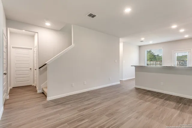 $1,995 | 15035 Homing, San Antonio, TX 78253
