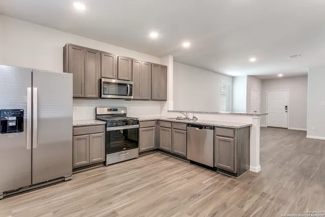 $1,995 | 15035 Homing, San Antonio, TX 78253