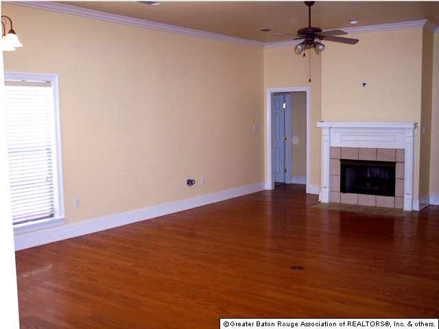 10203 Springpark Avenue Baton Rouge, LA 70810 - Photo 4 of 6