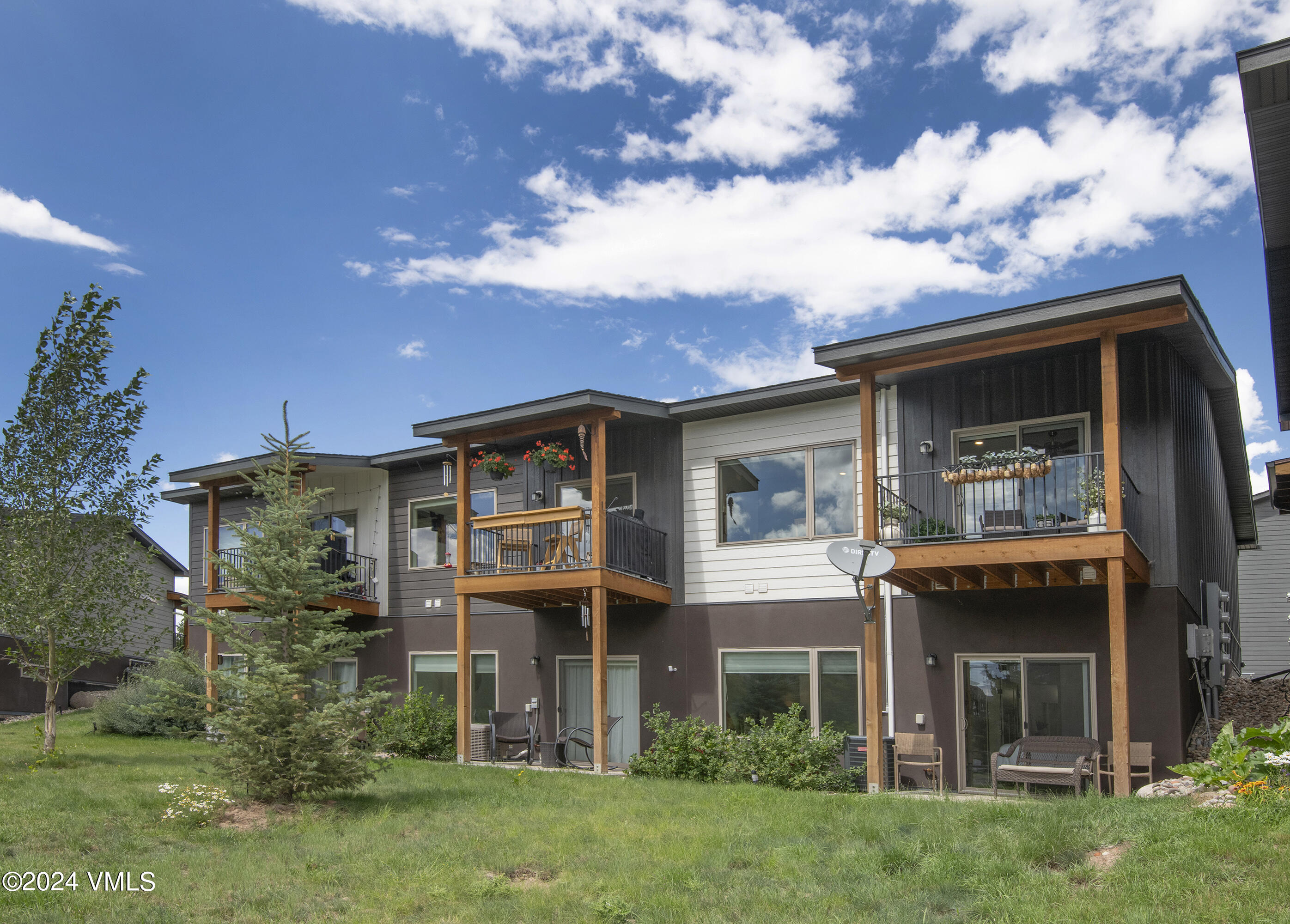 36 Eagle Landing Way Eagle, CO 81631 - Photo 34 of 36 front view of house with a yard