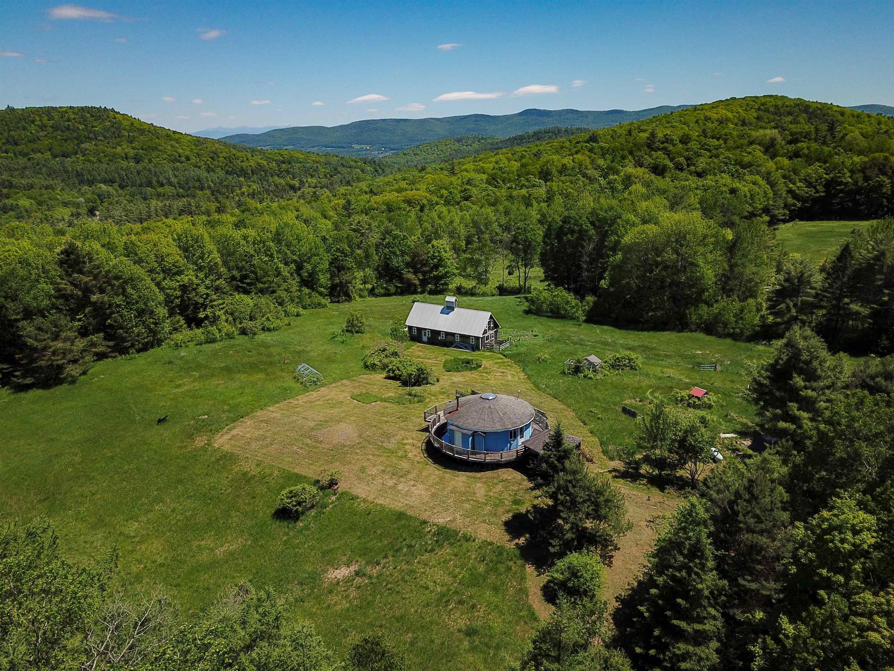 310 Sky Farm Lane Barnet, VT 05821 - Photo 4 of 59