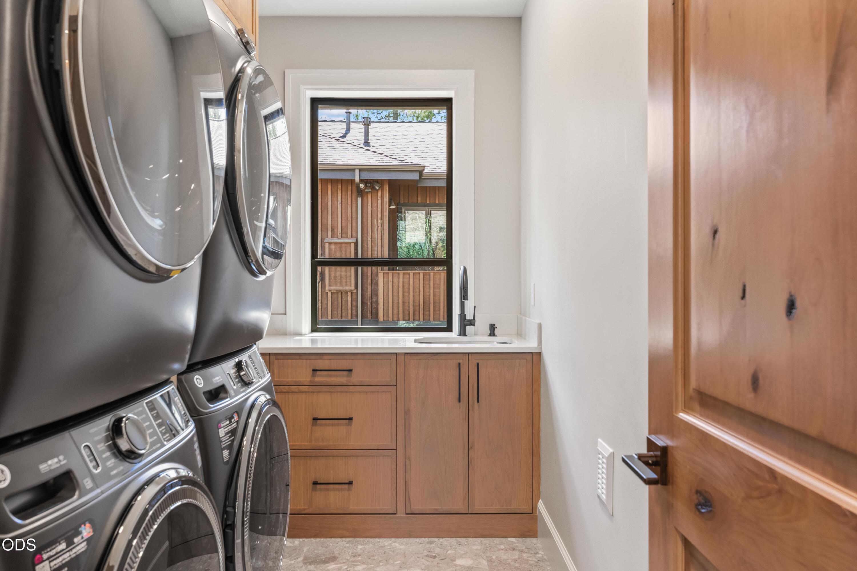 56322 Fireglass Loop, Unit 174 Bend, OR 97707 - Photo 27 of 44