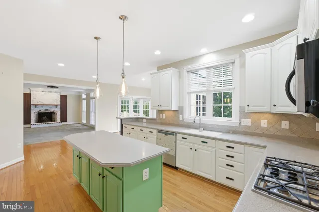 $725,000 | 5504 Young Family Trail East, Adamstown, MD 21710