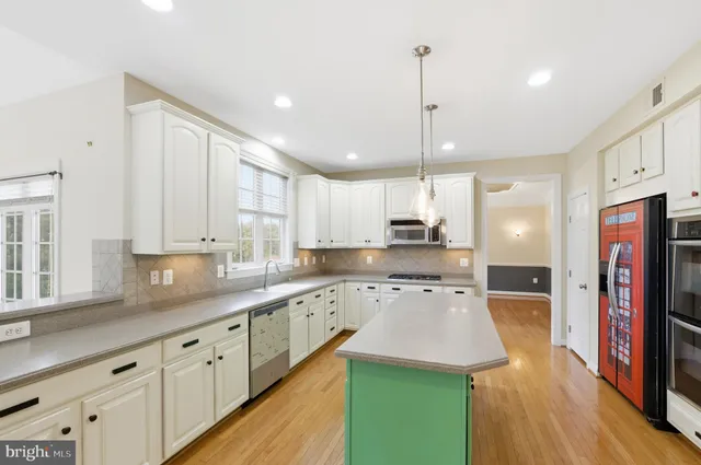 $725,000 | 5504 Young Family Trail East, Adamstown, MD 21710