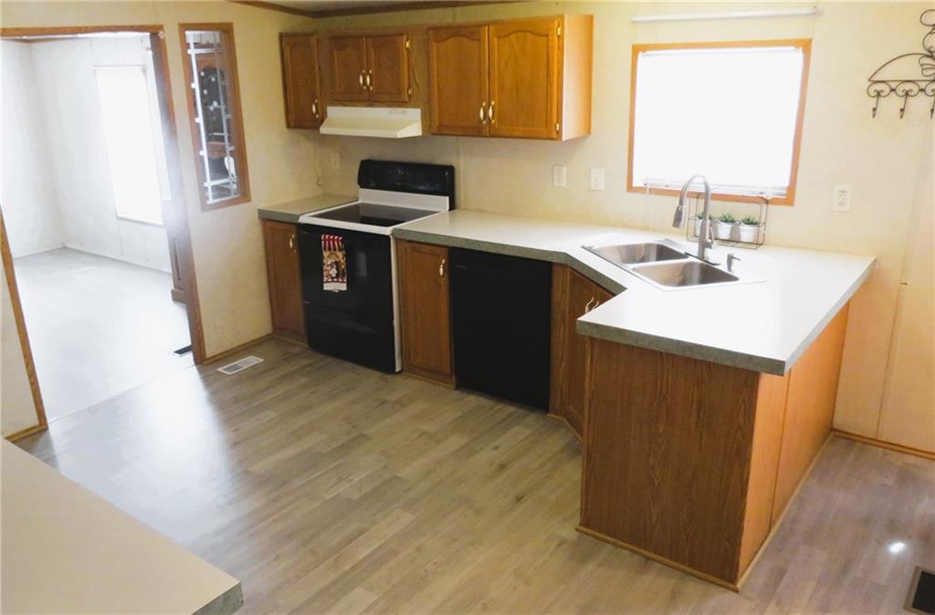 194 Castle Road Washington, PA 15301 - Photo 5 of 25 Gallery Image 5