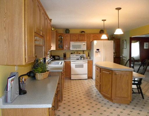 548 Centre Road Wales, ME 04280 - Photo 10 of 25 Kitchen.