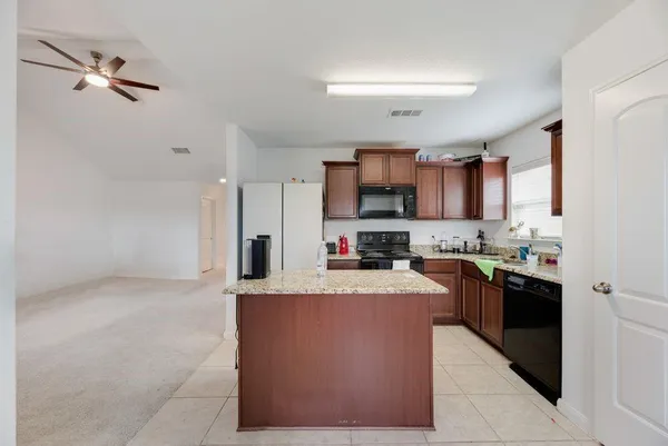 $2,200 | 1904 Fairbanks Drive, Princeton, TX 75407
