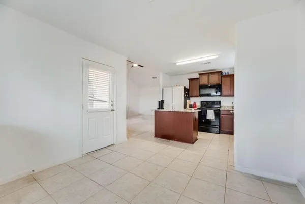 $2,200 | 1904 Fairbanks Drive, Princeton, TX 75407