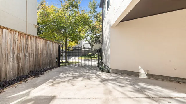 $2,275,000 | 2632 Robinhood Street, Houston, TX 77005