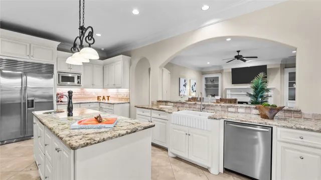 $2,275,000 | 2632 Robinhood Street, Houston, TX 77005