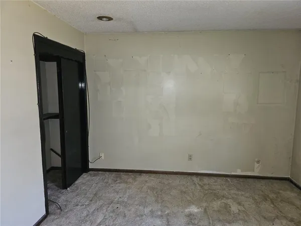 $285,000 | 1632 South Kenwood Street, Olathe, KS 66062