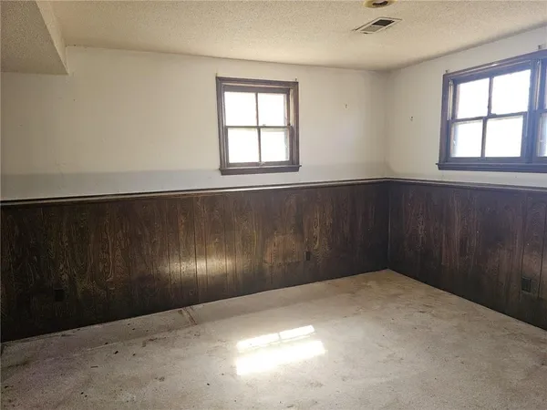$285,000 | 1632 South Kenwood Street, Olathe, KS 66062