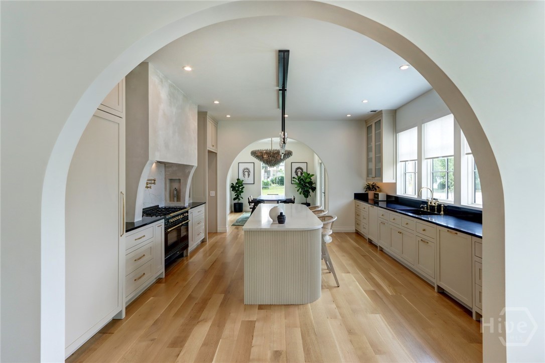 217 John Wesley Way Savannah, GA 31404 - Photo 10 of 49