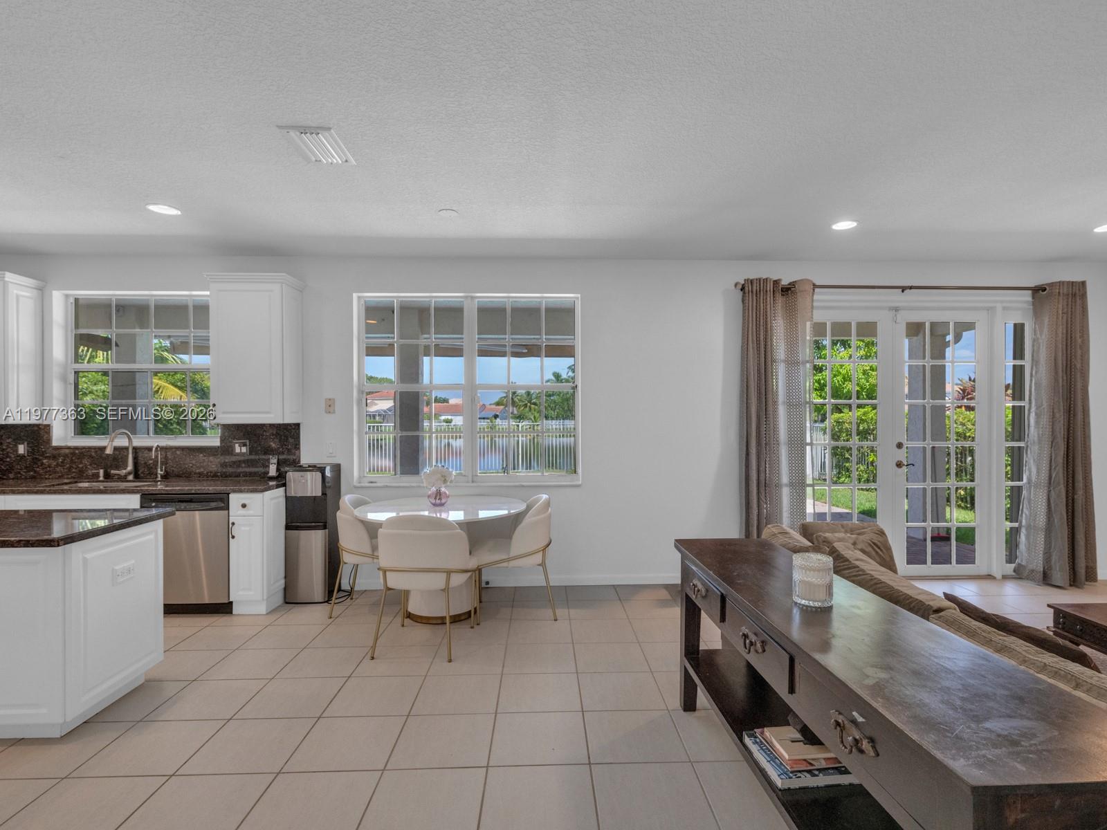 4400 Fox Ridge Drive Weston, FL 33331 - Photo 13 of 43