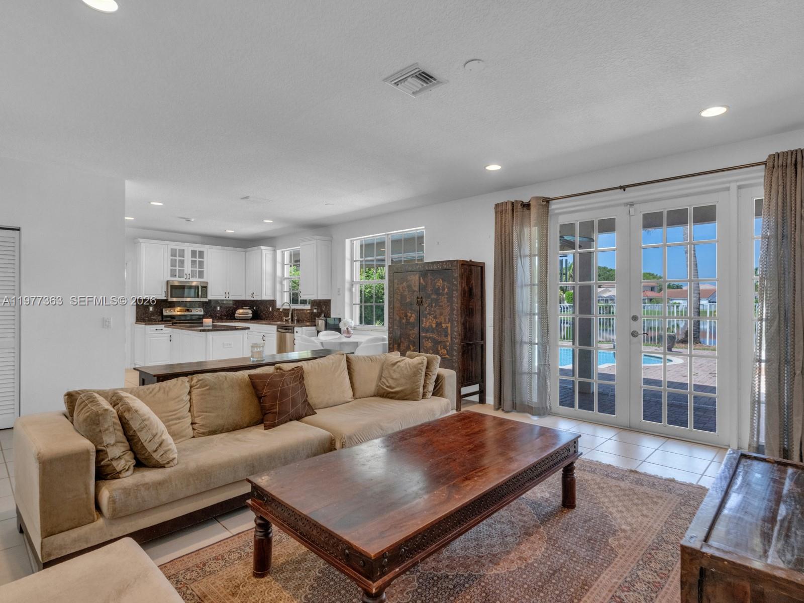 4400 Fox Ridge Drive Weston, FL 33331 - Photo 15 of 43