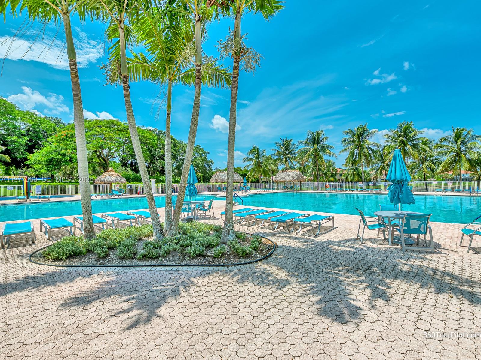 4400 Fox Ridge Drive Weston, FL 33331 - Photo 34 of 43