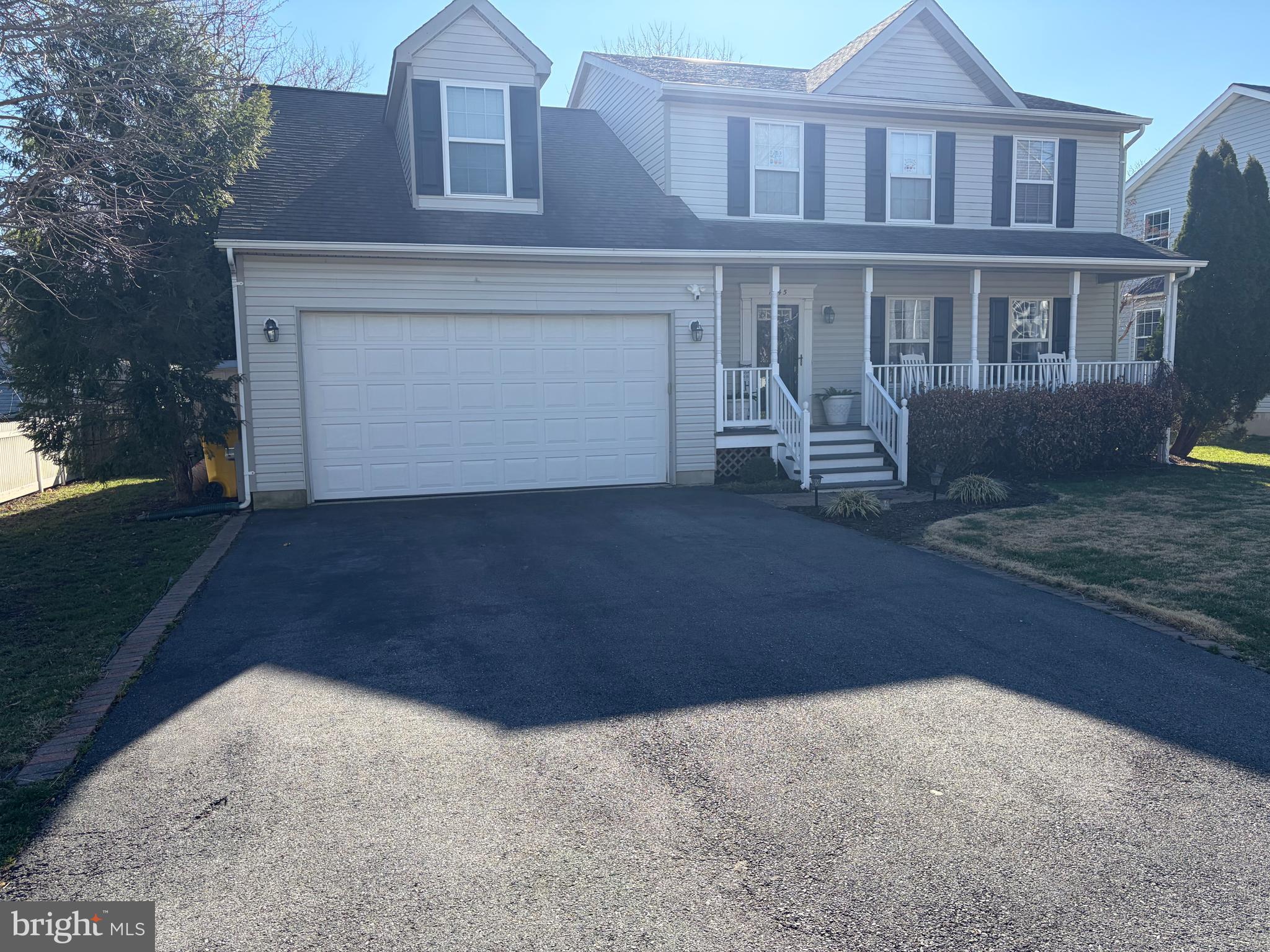 1545 Wakefield Road Edgewater, MD 21037 - Photo 2 of 9 a house view with a outdoor space