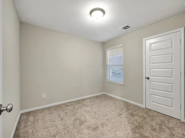 $268,040 | 6638 Lahna Oak Drive, Conroe, TX 77304