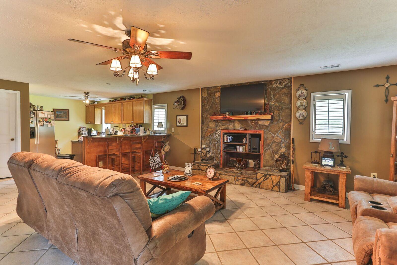 226 Leviner Stable Road Hamlet, NC 28345 - Photo 9 of 51 1O8A0297