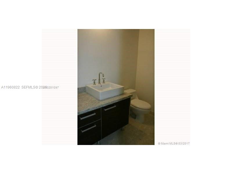 185 Southwest 7th Street, Unit 2306 Miami, FL 33130 - Photo 7 of 7