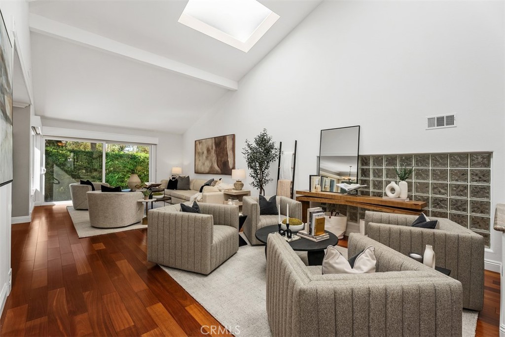 14 Rolling Brook Irvine, CA 92603 - Photo 8 of 37