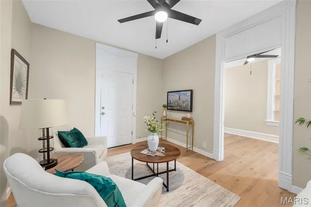 $205,000 | 3736 Oregon Avenue, St. Louis, MO 63118