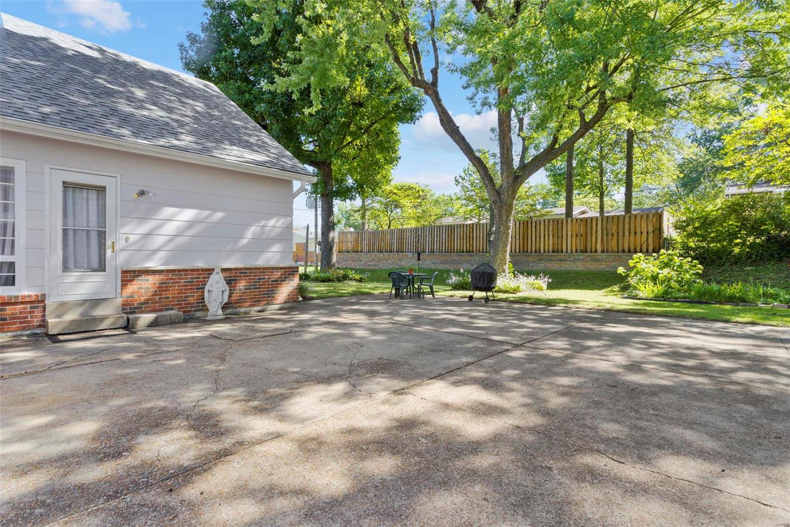 2560 Derhake Road Florissant, MO 63033 - Photo 30 of 31 Gallery Image 30