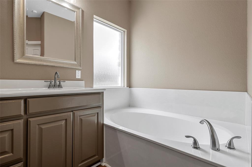 1117 Downsville Road Robinson, TX 76706 - Photo 18 of 39 Gallery Image 18