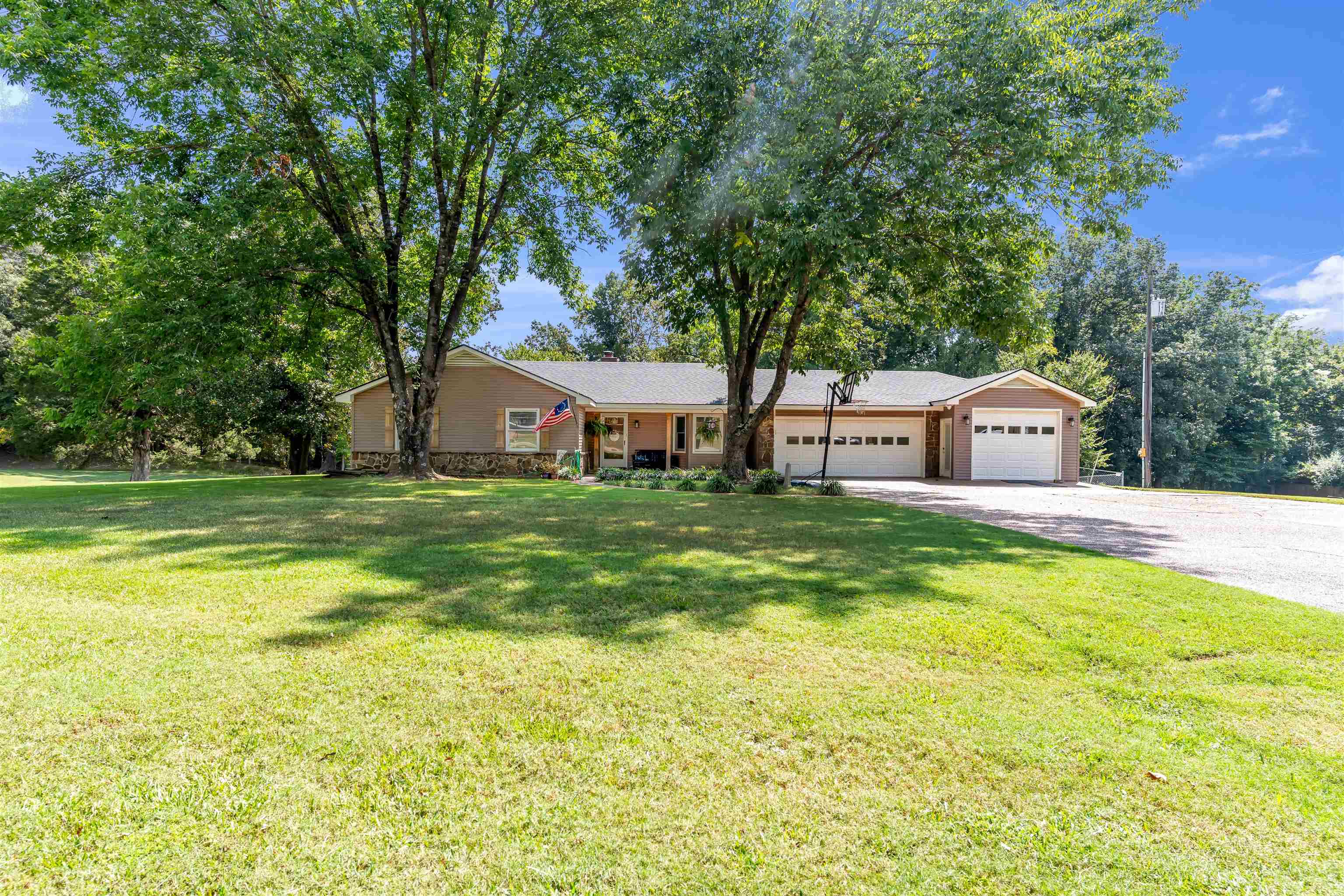 285 Woodbridge Road Somerville, TN 38068 - Photo 1 of 24 Gallery Image 1