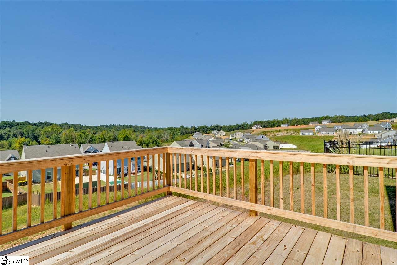 424 Basalt Court Easley, SC 29642 - Photo 8 of 19 Gallery Image 8
