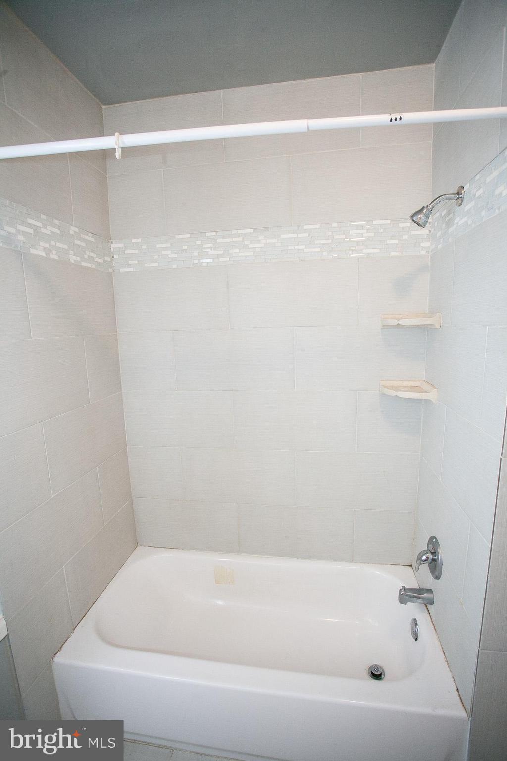 235 Roxborough Avenue Philadelphia, PA 19128 - Photo 22 of 31