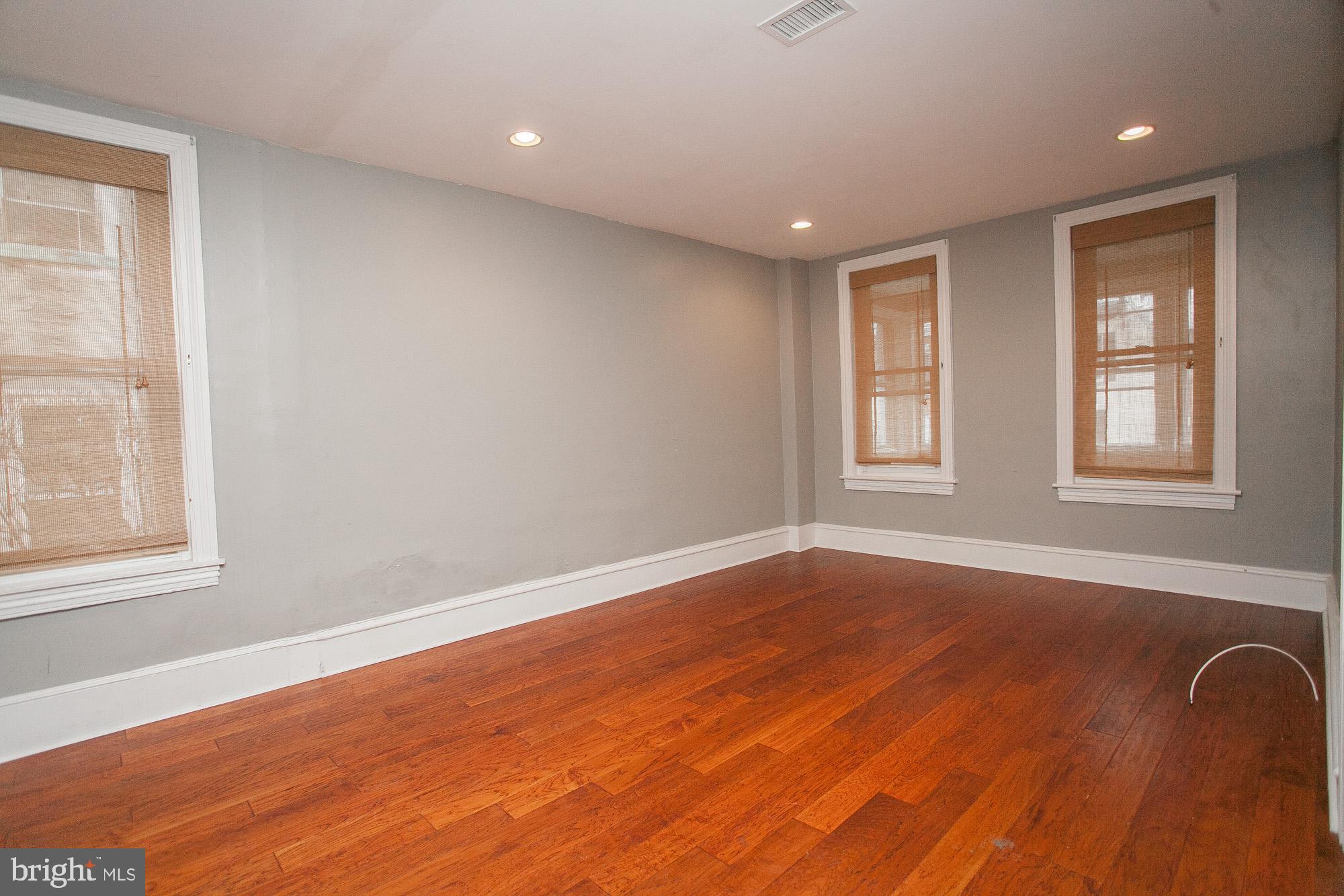 235 Roxborough Avenue Philadelphia, PA 19128 - Photo 7 of 31