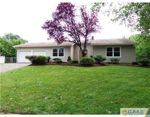 7 Hawthorne Road Piscataway, NJ 08854 - Photo 1 of 15 Gallery Image 1