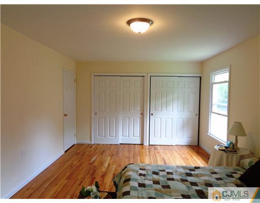 7 Hawthorne Road Piscataway, NJ 08854 - Photo 7 of 15 Gallery Image 7