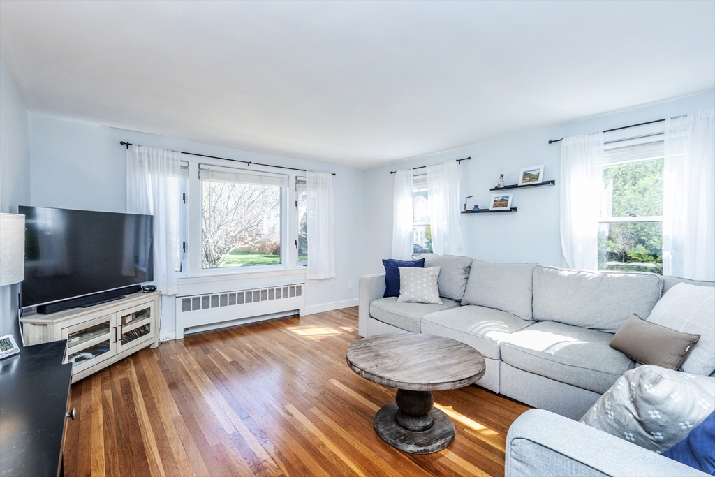 7 Linden Road Peabody, MA 01960 - Photo 2 of 38