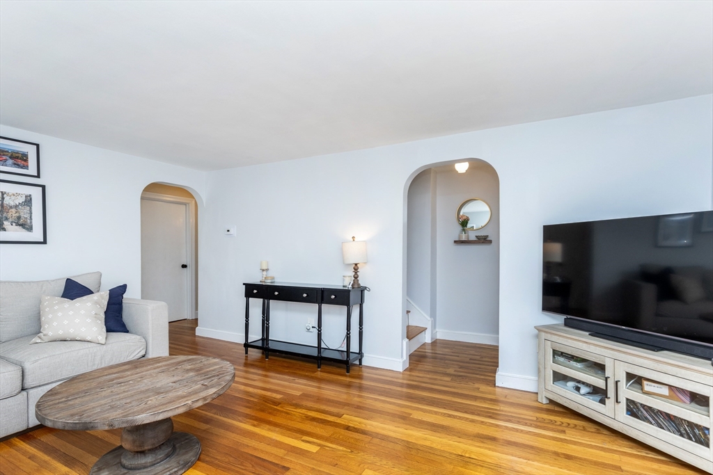 7 Linden Road Peabody, MA 01960 - Photo 7 of 38