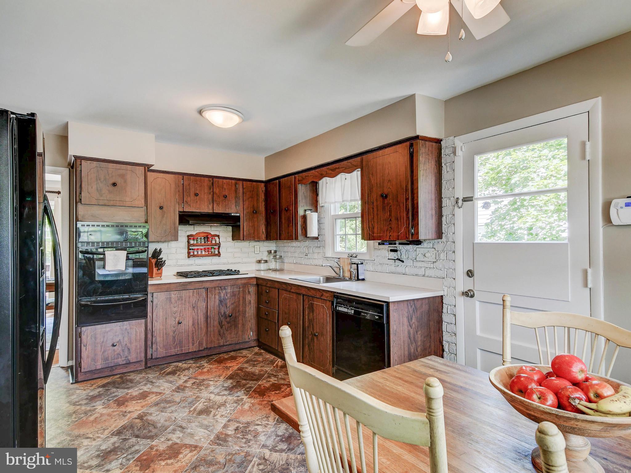6702 Garvey Road Baltimore, MD 21237 - Photo 19 of 42