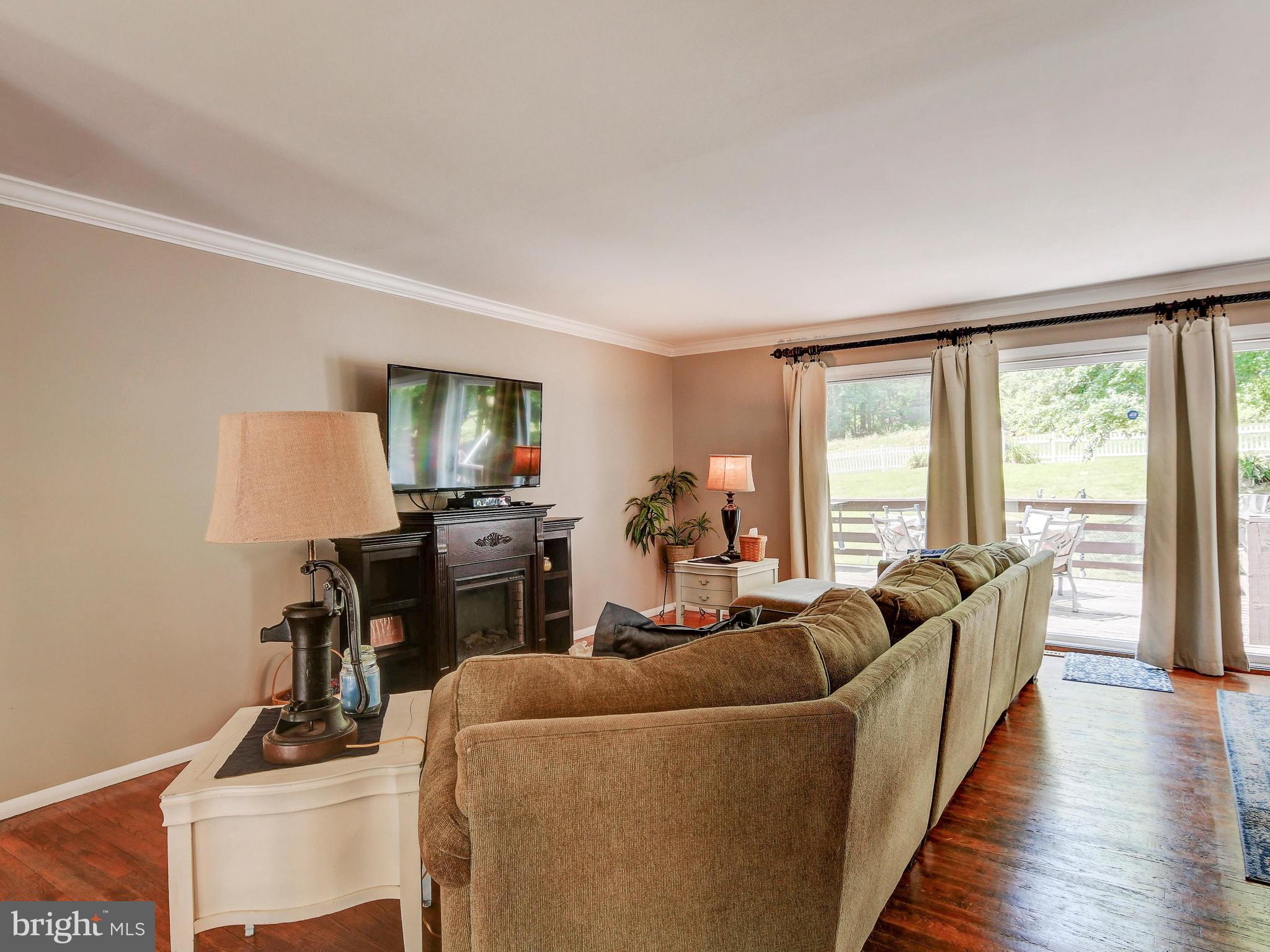 6702 Garvey Road Baltimore, MD 21237 - Photo 9 of 42