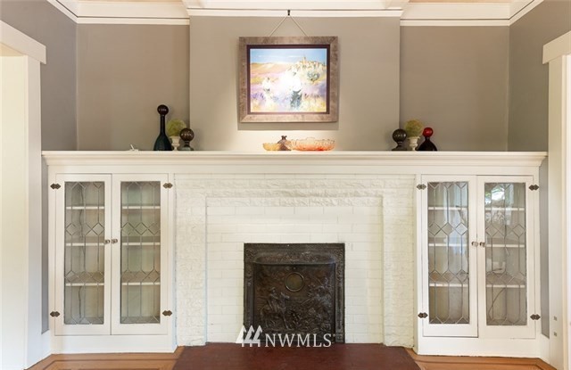 6417 Linden Avenue North Seattle, WA 98103 - Photo 7 of 25 Gallery Image 7
