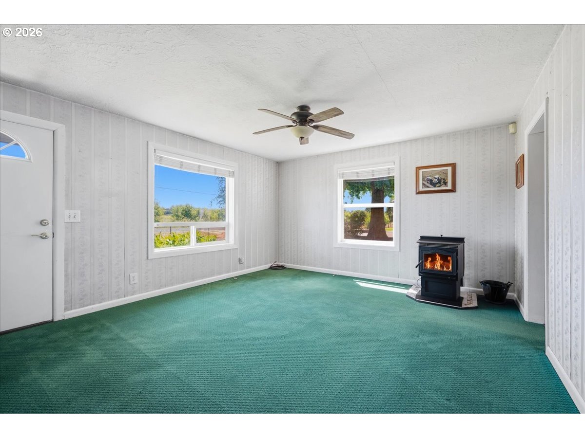 22800 Northwest 31st Avenue Ridgefield, WA 98642 - Photo 6 of 48 Living Room