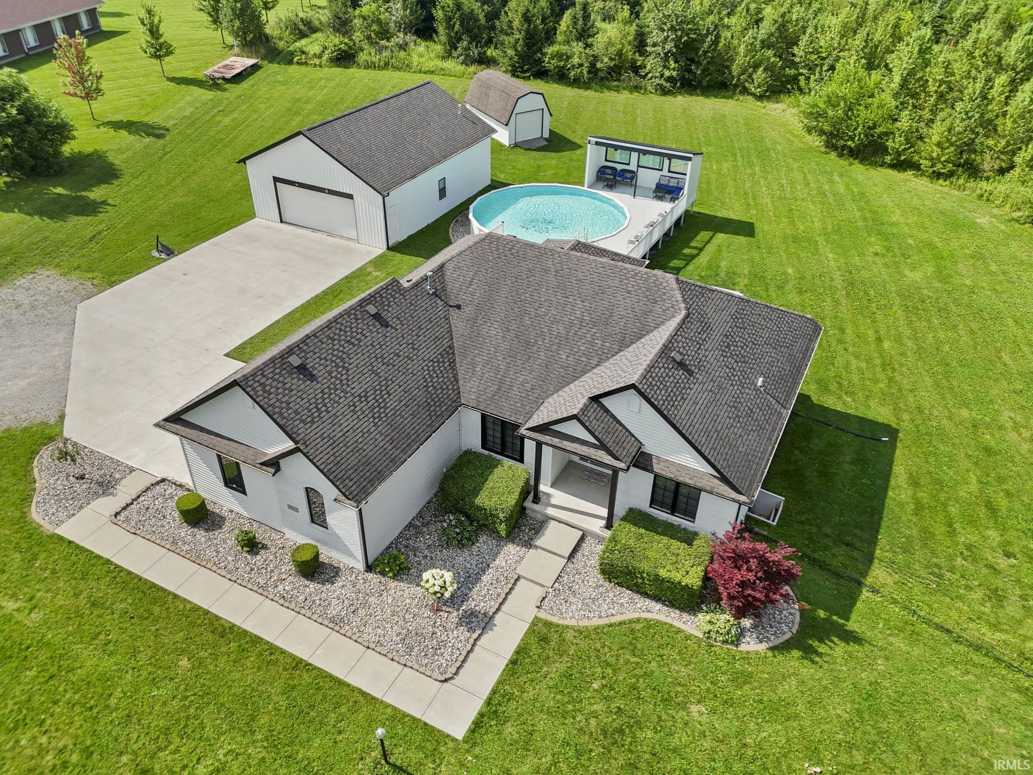 4622 East Tillman Road Fort Wayne, IN 46816 - Photo 2 of 36