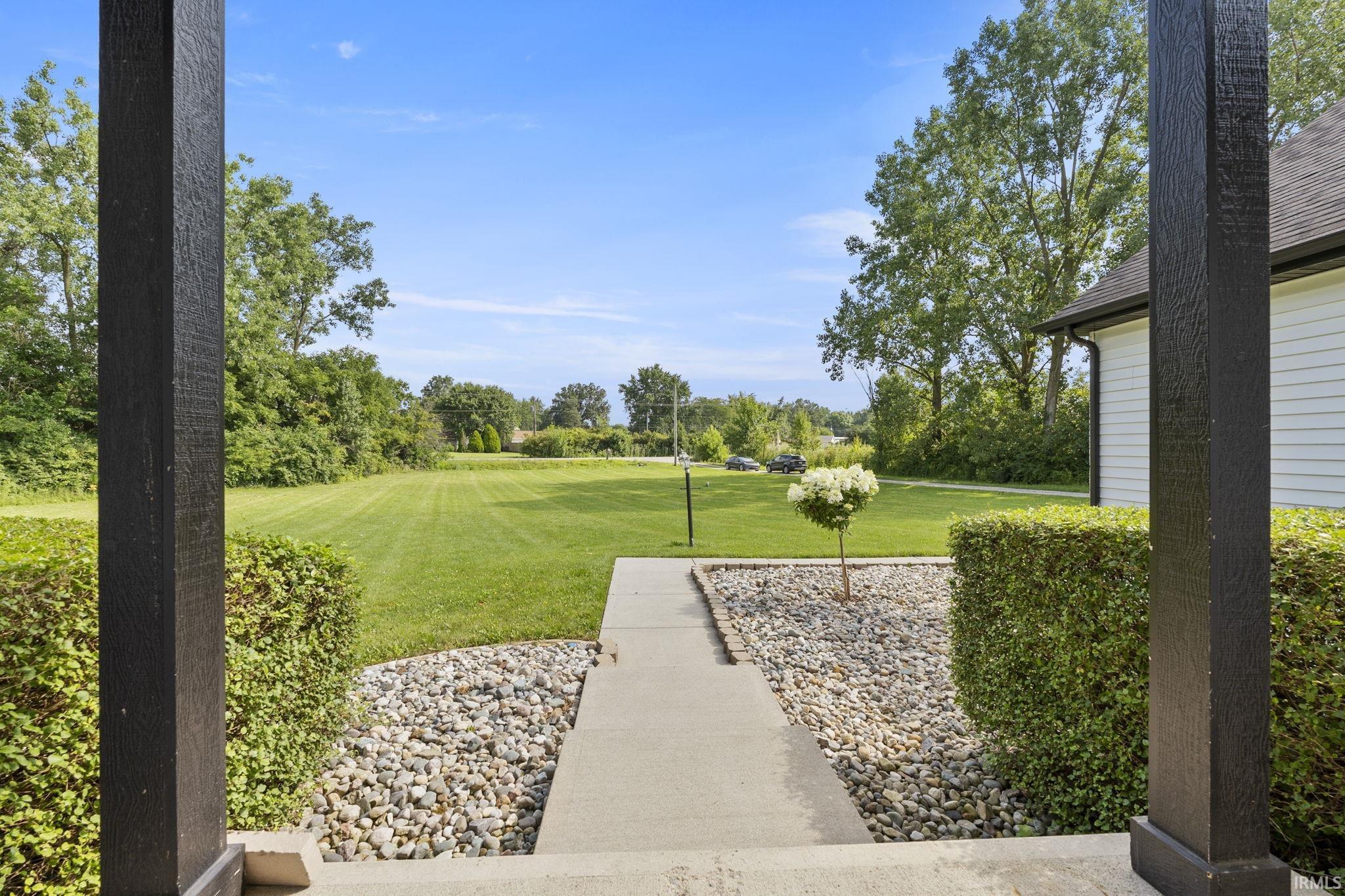 4622 East Tillman Road Fort Wayne, IN 46816 - Photo 5 of 36