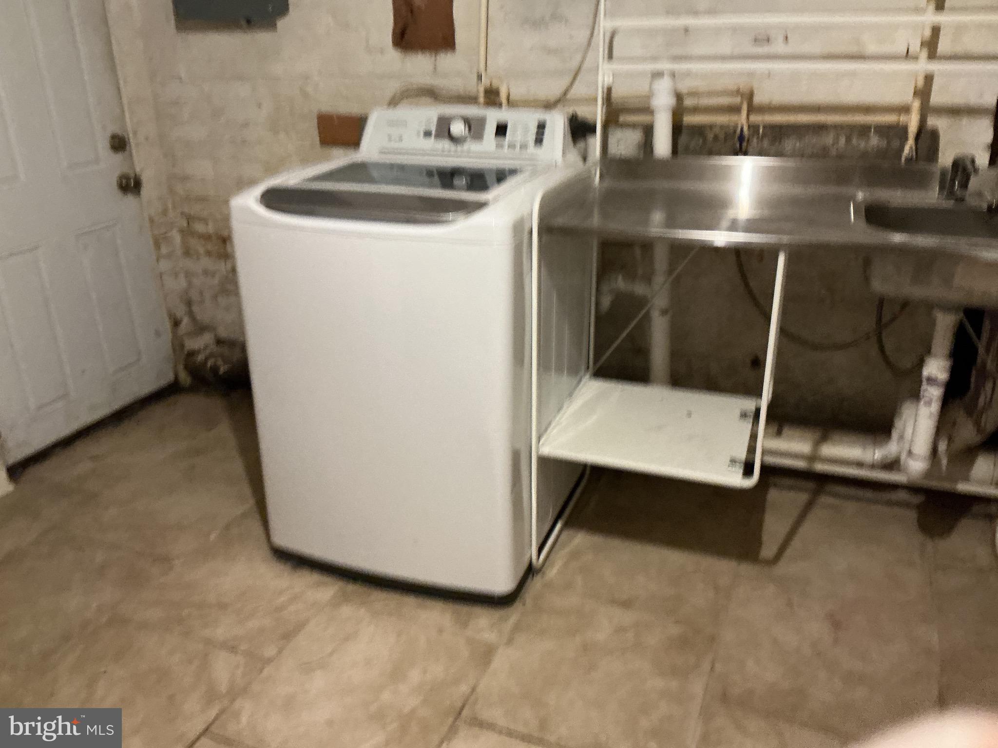 5010 Belair Road Baltimore, MD 21206 - Photo 4 of 24 Gallery Image 4