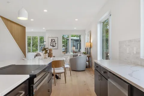 $696,768 | 1033 Pacific Street, Kansas City, MO 64106