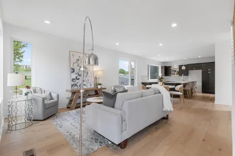 $696,768 | 1033 Pacific Street, Kansas City, MO 64106